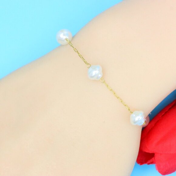 Chic & Stylish Bracelet – A Thoughtful Gift for Women and Girls, DYC1200 - Picture 6 of 7